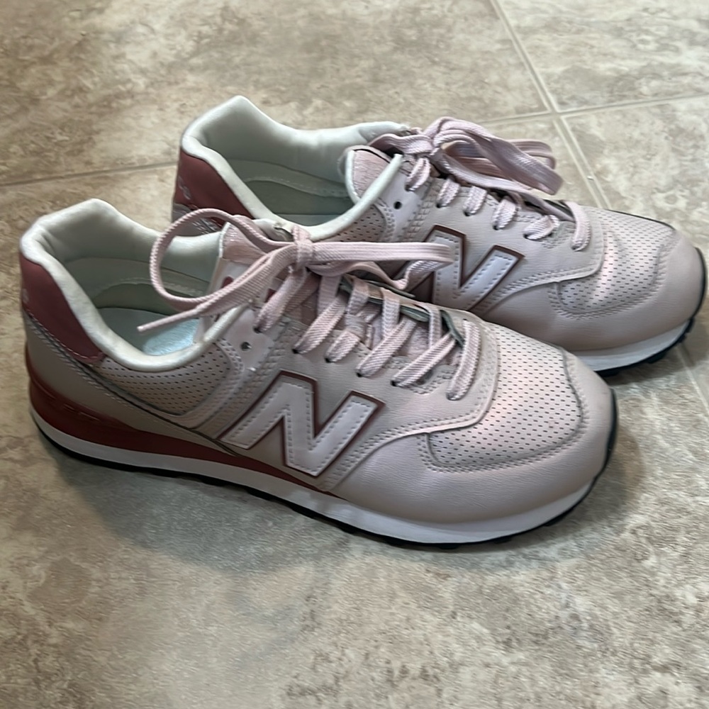 New Balance 574 Women’s shoes